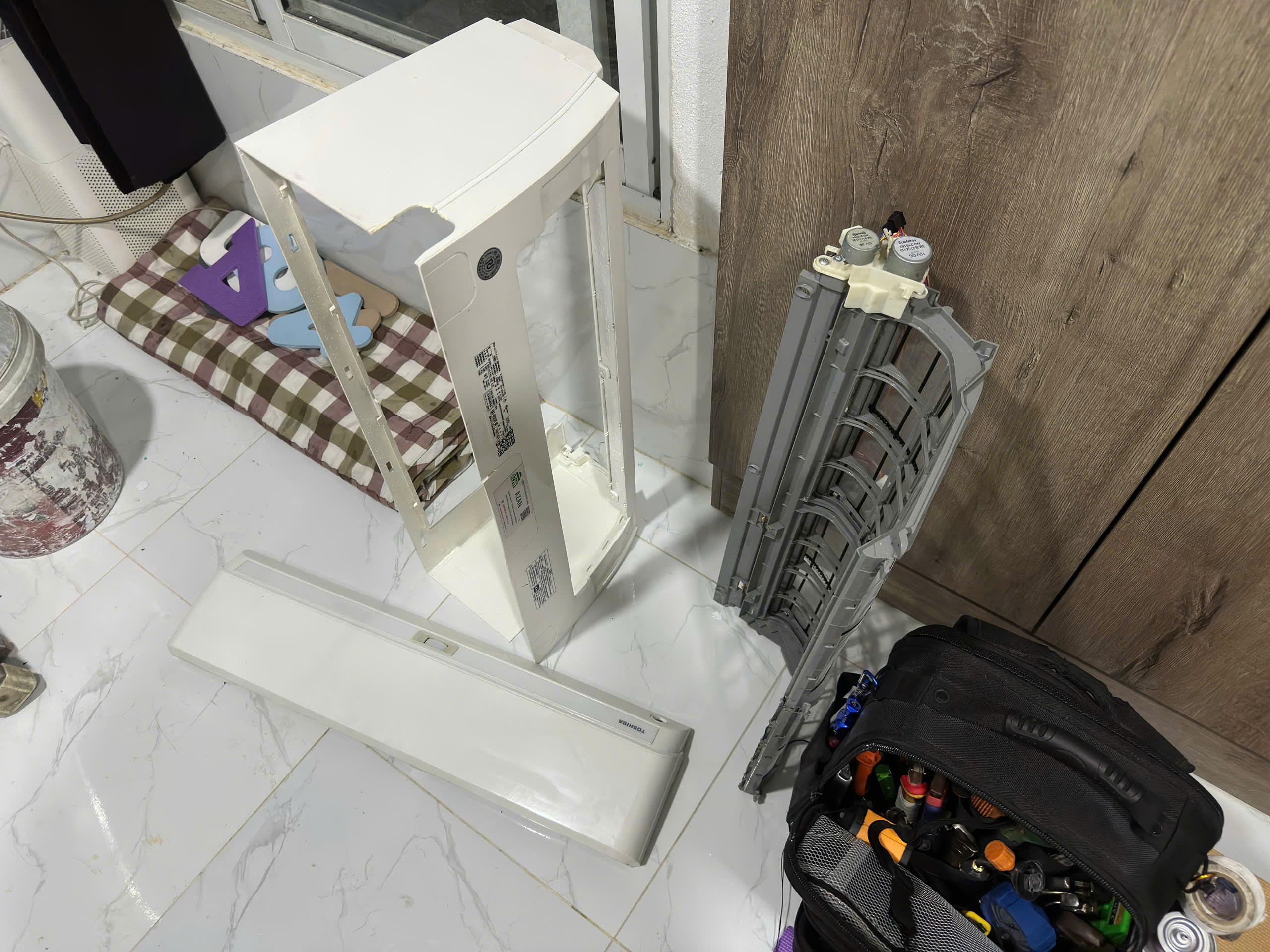 Vệ sinh máy lạnh Toshiba chức năng dòng nội địa Nhật - Hình ảnh 4